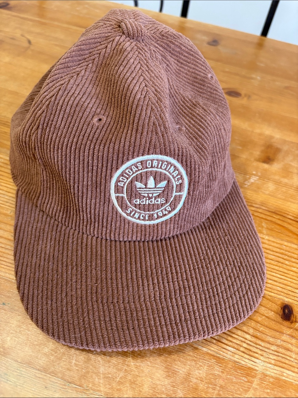 Men's Adidas Resort Cord Strapback Hat Corduroy Brown Neutral Streetwear 2025